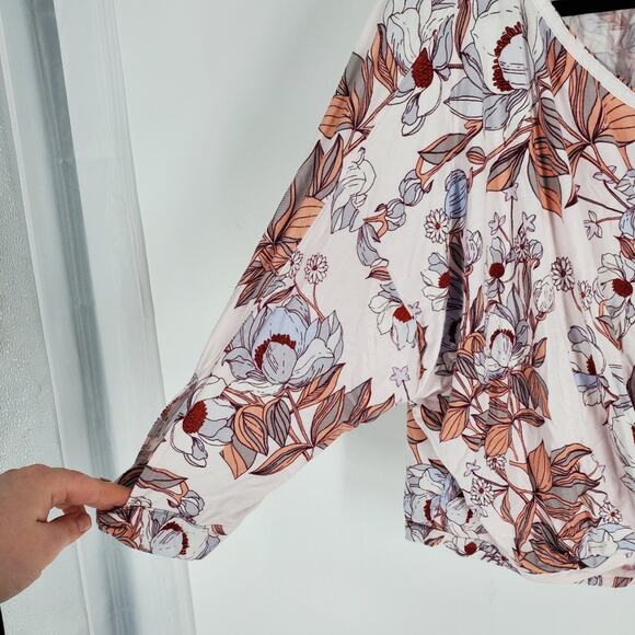 Free People White Floral Button Down Tie Sleeve Keepin On Blouse S - Picture 2 of 9